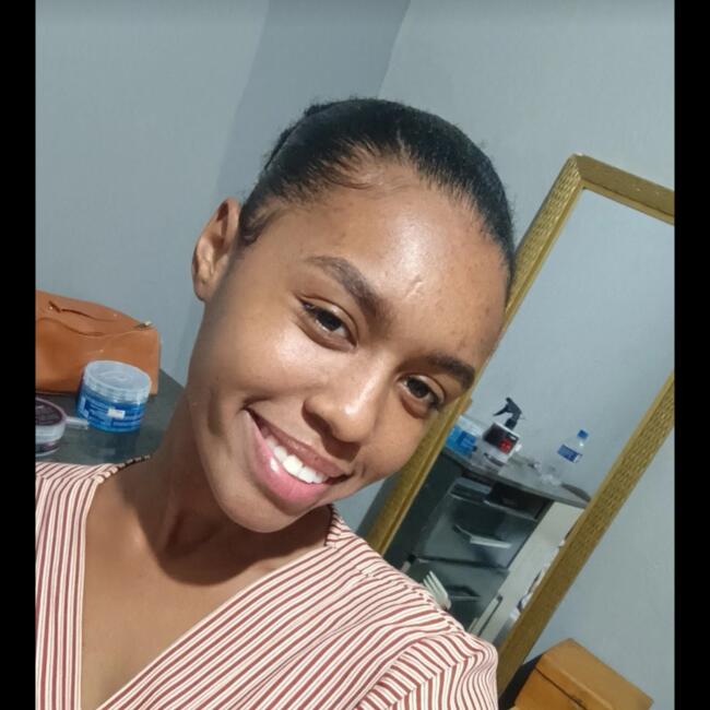Babysitter in Bom Jesus do Itabapoana: Nicolly
