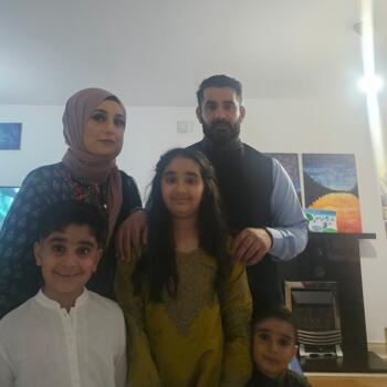 Babysitting job in Killarney: babysitting job Zakria