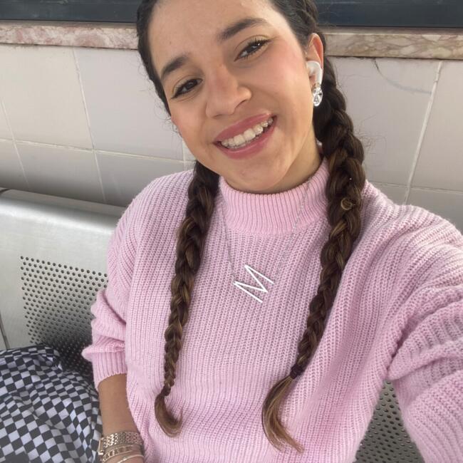 Babysitter em Palmela: Milena