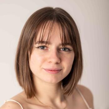 Babysitter Győr: Anna