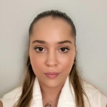 Babysitting job in Cessy: babysitting job Alyssa