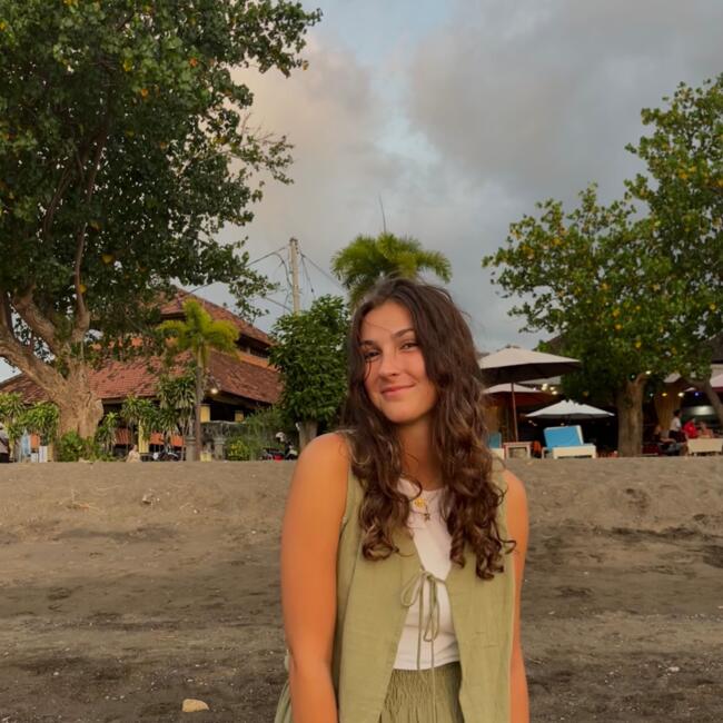 Babysitter in Innsbruck: Veronika