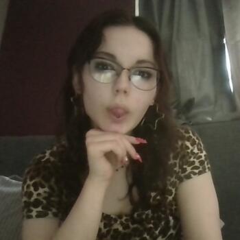 Babysitter Oshawa: Hailey