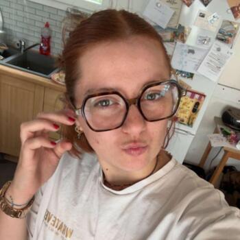 Babysitter Hocquigny: Justine