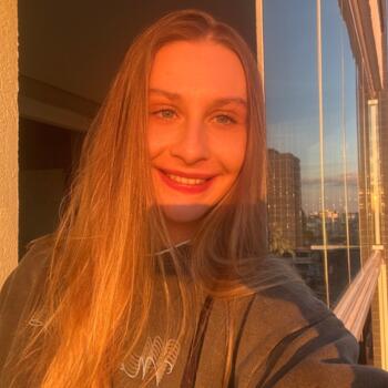 Babysitter in Caxias do Sul: Julia