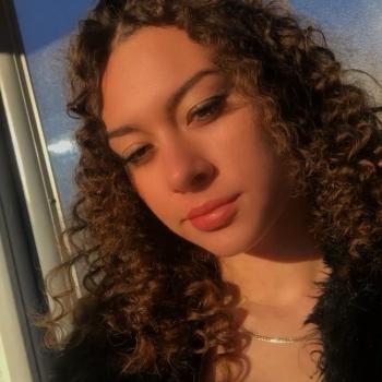 Babysitter Dagenham: Angel-Rose
