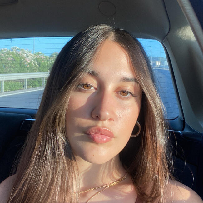 Canguro en Granada: Daniela