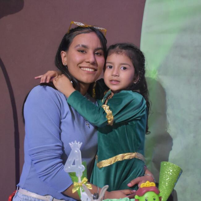 Niñera en San Juan Bautista: Magali tevez