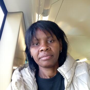 Babysitter em Alcanena: Felicia ester