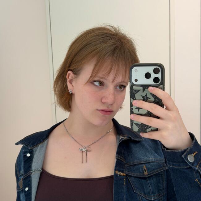 Babysitter in Paris: Manon
