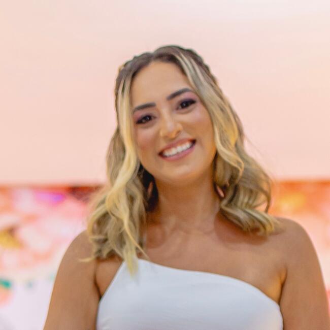 Babysitting job in Lauro de Freitas: Vânia