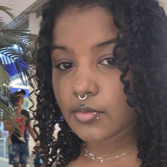 Babá em Itaboraí: Thamyris