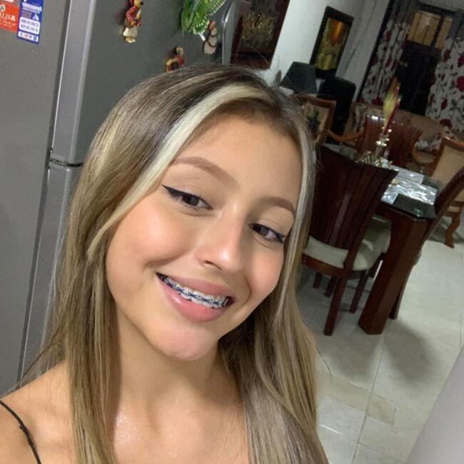 Niñera en Dos Quebradas: Camila