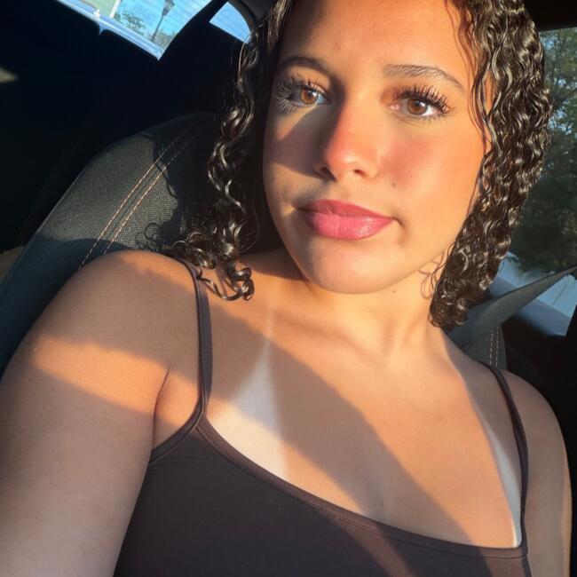 Babysitter in Tampa: Eleni