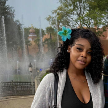 Babysitter in Nanterre: Sayanne