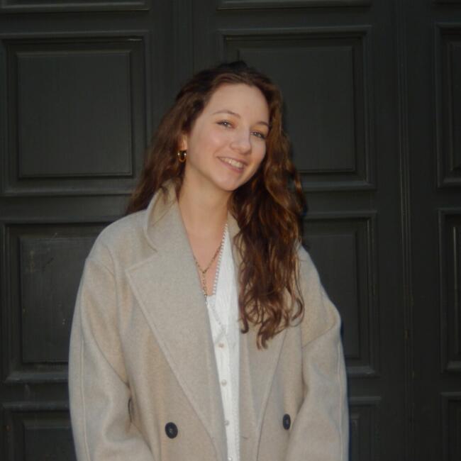 Babysitter in Gujan-Mestras: Zoe