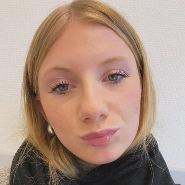 Babysitter in Rioux: Léa