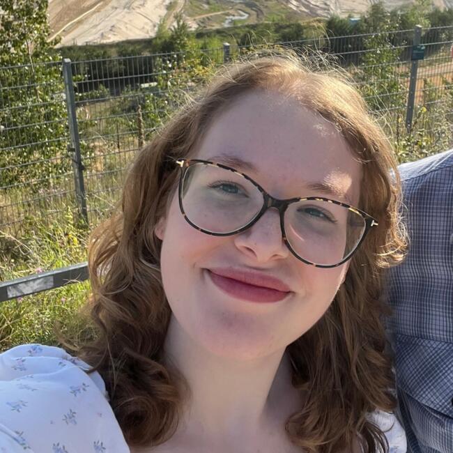 Babysitter in Fushimidai: Emilia