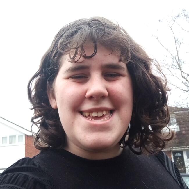 Babysitter in Milton Keynes: Lisy