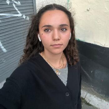 Babysitter in Lille: Léane