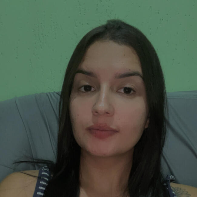 Babysitter in Anápolis: Larissa