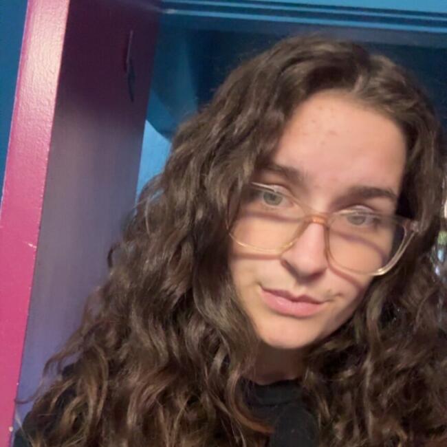 Babysitter in Plainfield: Alexandria is in