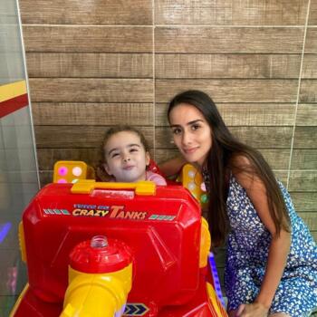 Emprego de babá em Tatuí: emprego de babá Victoria