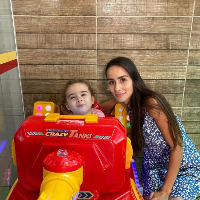 Emprego de babá em Tatuí: Victoria