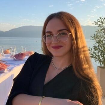 Babysitter στην περιοχή Χαϊδάρι: Μαριάντζελα
