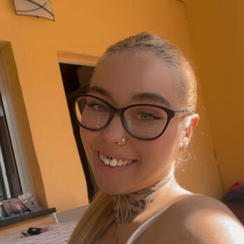 Sama的保母: Johana