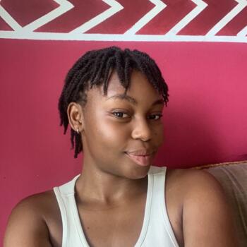 Babysitter in Abidjan: Yasmine