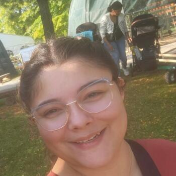 Baby-sitter in Cambridge: Kennedy