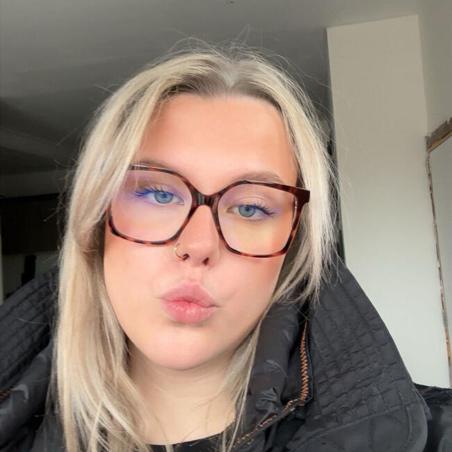 Babysitter in Lanaken: Kyana