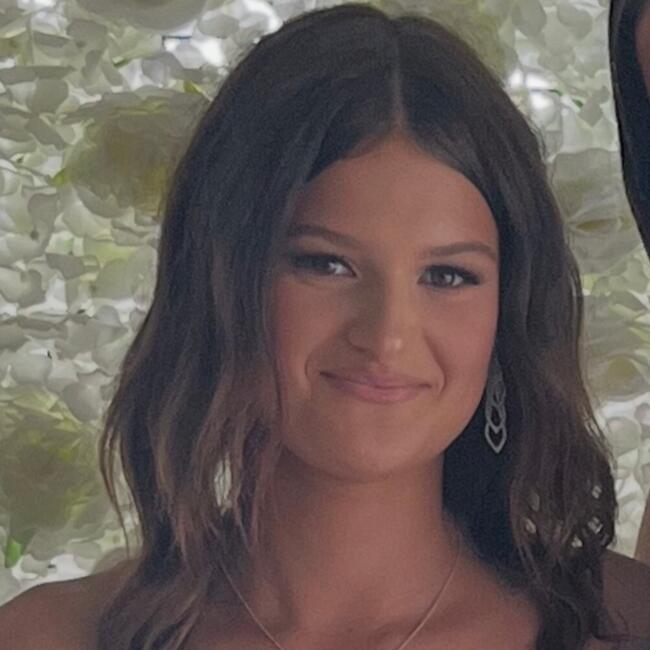 Babysitter in Perth: Isabella