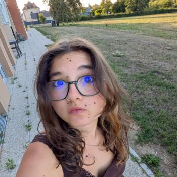 Babysitter in Guéret: Aëlle