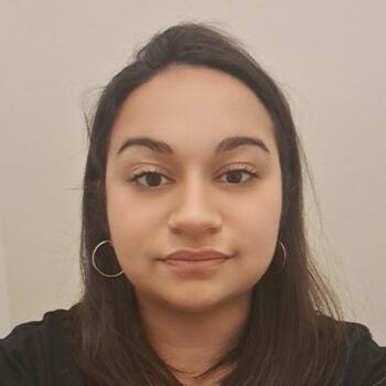 Babysitter Esvres: Tatiana