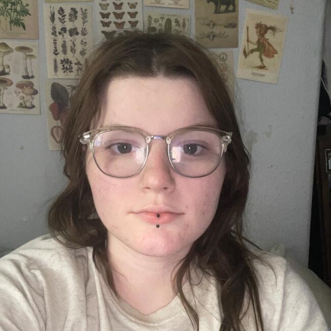 Babysitter in Las Vegas: Alora