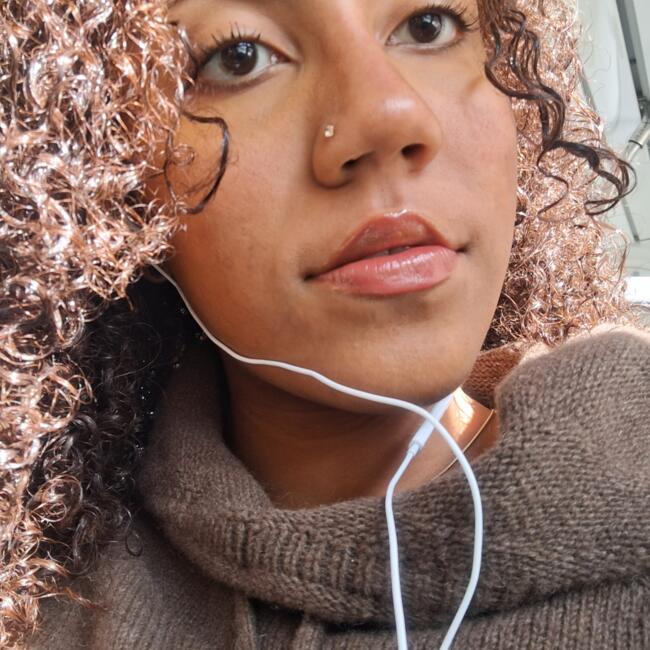 Babysitter in Setúbal: Veronica