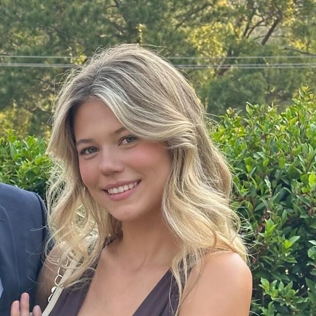 Babysitter in Gold Coast: Isabella