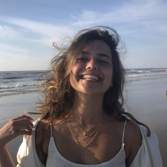 Niñera en Berazategui: Maga