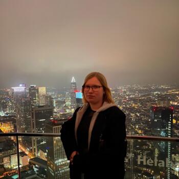 Babysitter in Mödling: Leonie