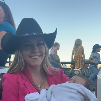 Babysitter in Moorcroft: Kylie