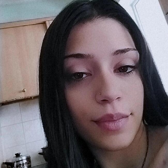 Babysitter στην περιοχή Πειραιάς: Χριστίνα