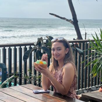 Babysitting job in Hamilton: babysitting job Ella