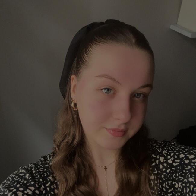 Babysitter in Reims: Alicia