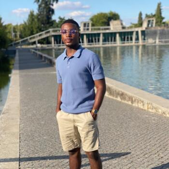 Trabalho de babysitting em Beja: Trabalho de babysitting Jorciley