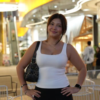 Babysitter Brisbane: Maya