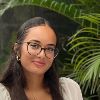 Babysitter in Paris: Océane