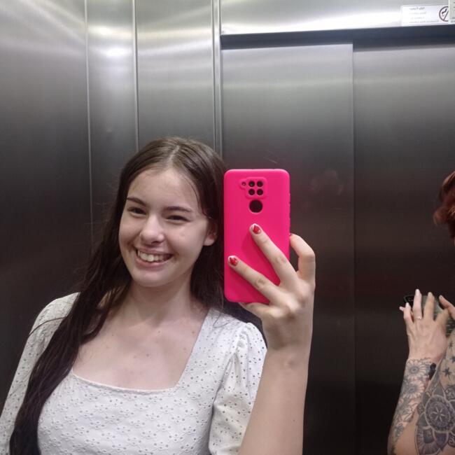 Babysitter in Curitiba: Emely