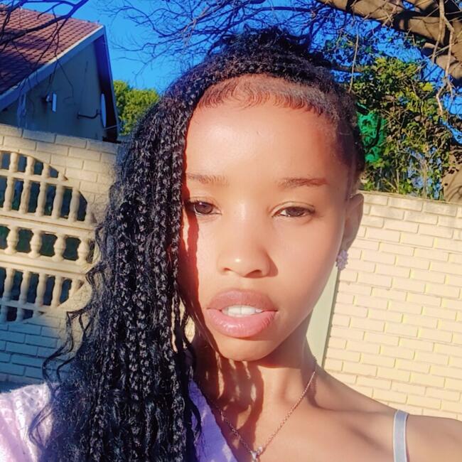 Babysitter in Pretoria: Queen